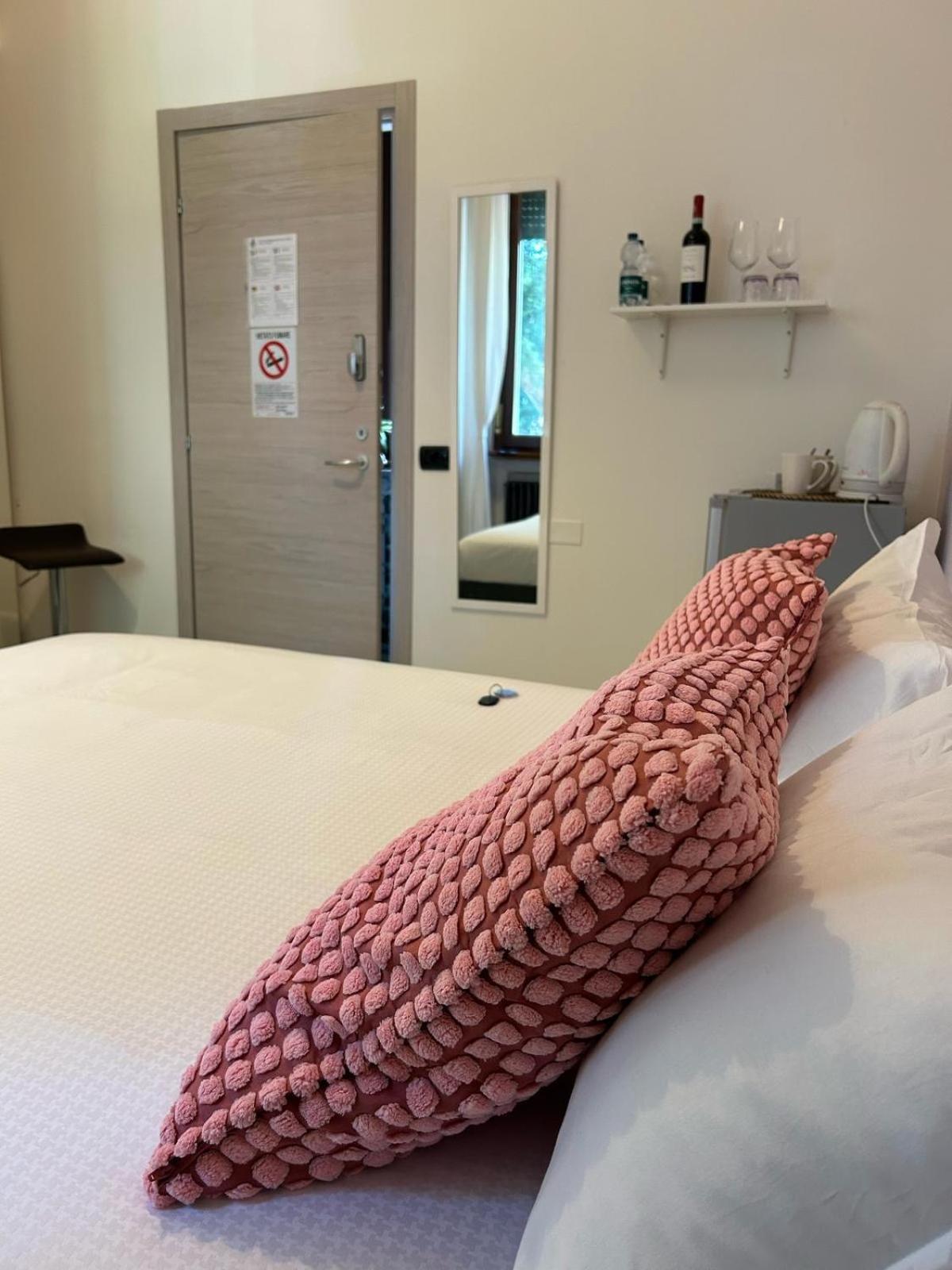 Casa Giulietta Otel Desenzano del Garda Dış mekan fotoğraf