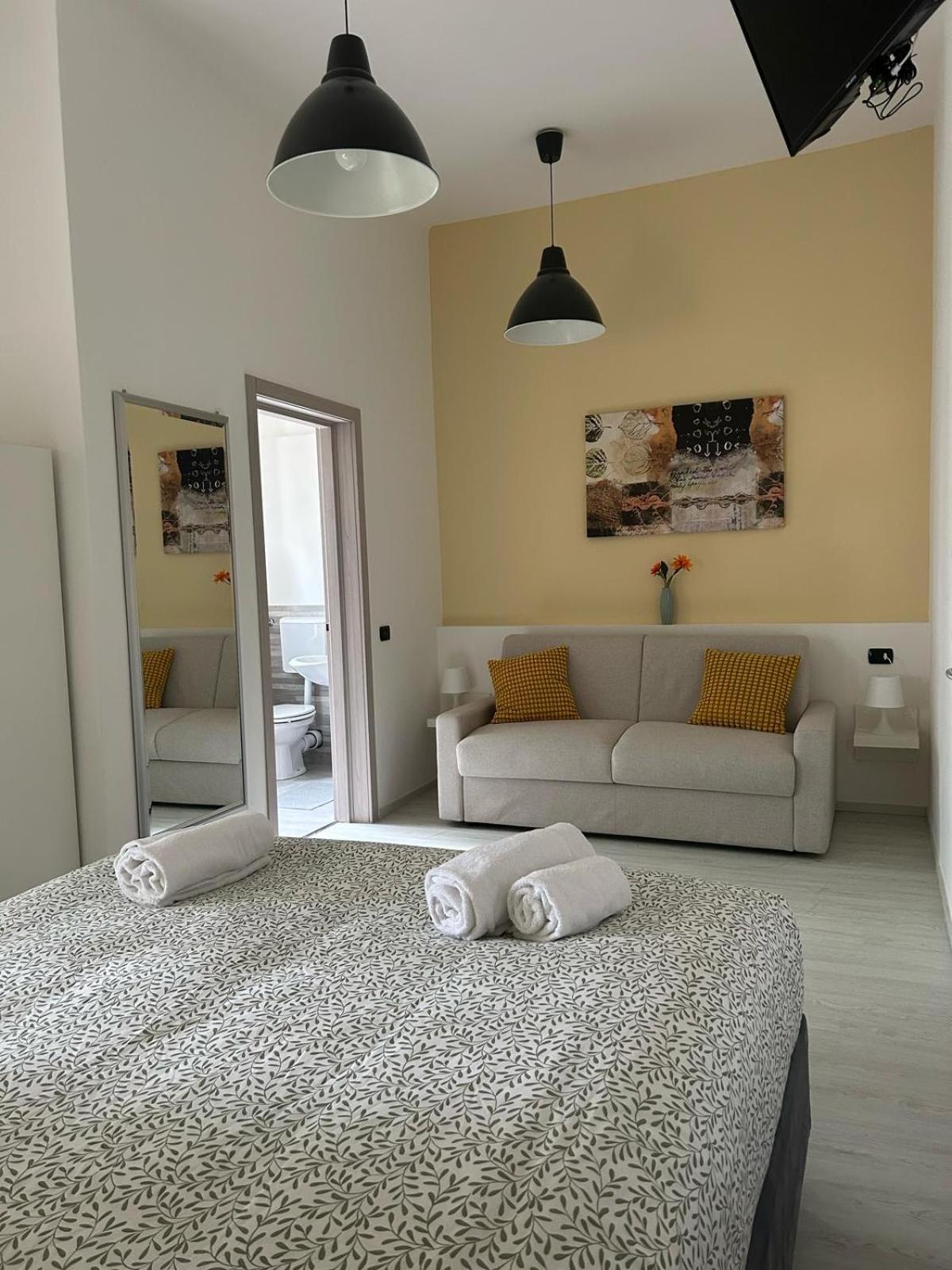 Casa Giulietta Otel Desenzano del Garda Dış mekan fotoğraf