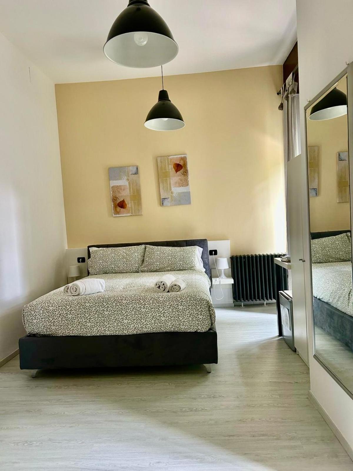 Casa Giulietta Otel Desenzano del Garda Dış mekan fotoğraf